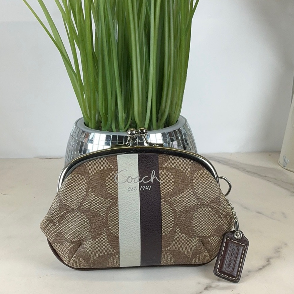 COACH SIGNATURE‎ LEGACY STRIPE KISSLOCK COIN PURSE KHAKI BROWN CANVAS HANGTAG - Picture 2 of 9